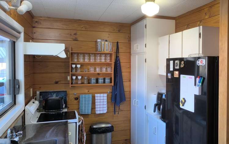 112B Fenton Street Thames_5