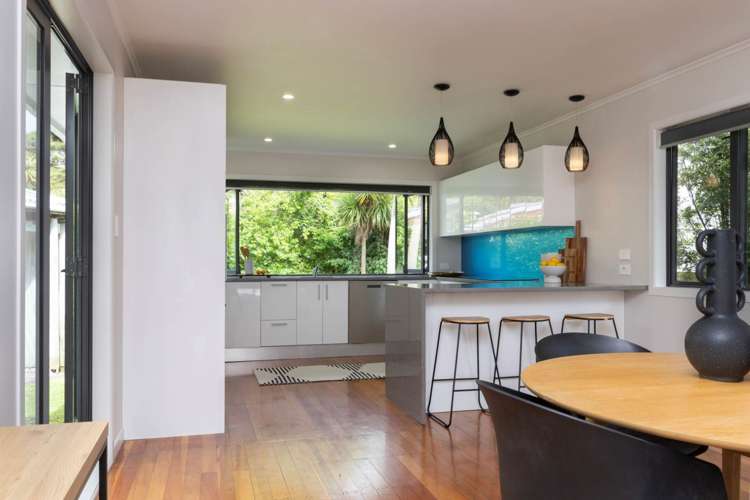 125 Atkinson Road Titirangi_8