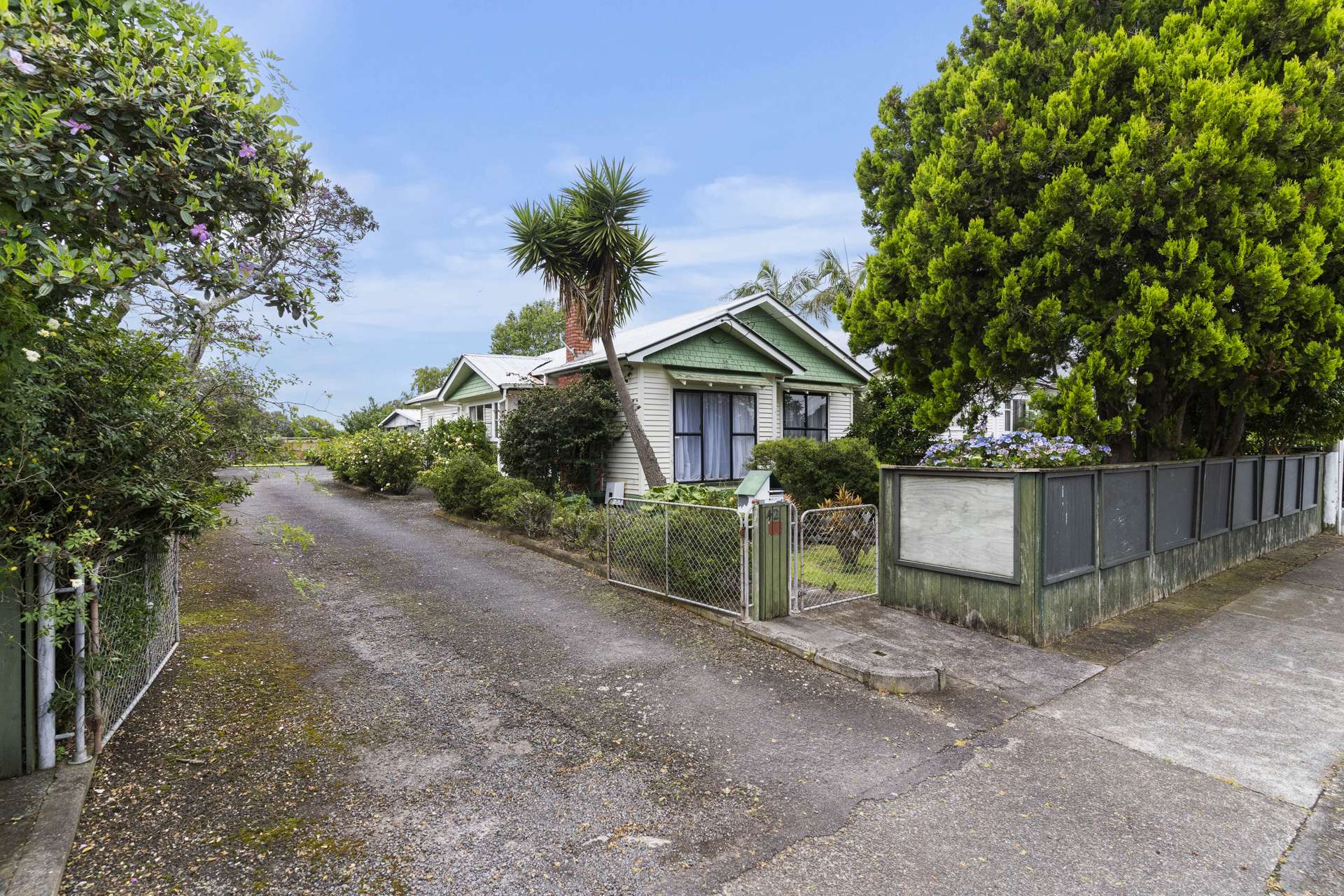 42 Earlsworth Road Mangere East_0