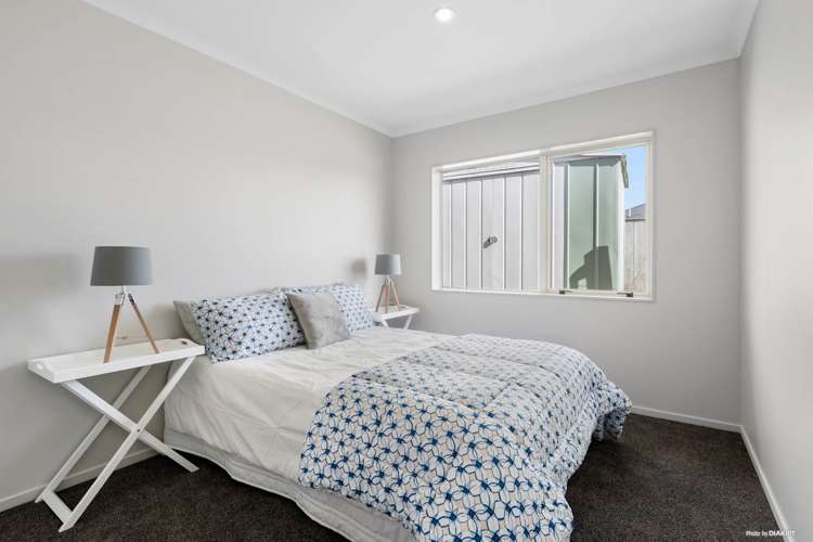 16 Anchorite Way Red Beach_7