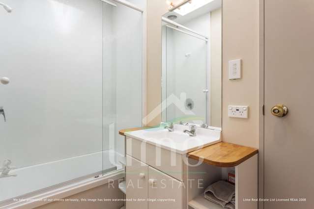 4/61 King Street Sydenham_4