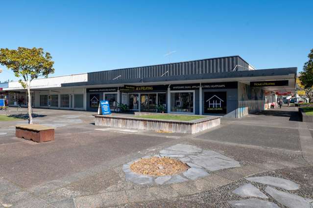 20 The Town Center Turangi_1