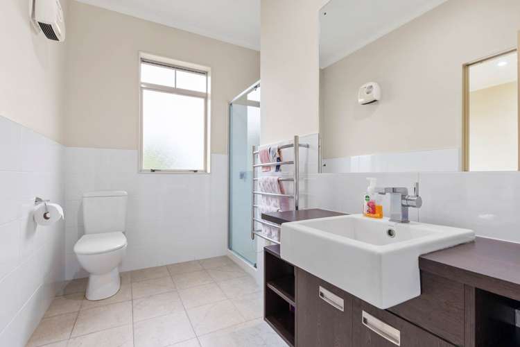 27 Amaretto Avenue Flat Bush_31