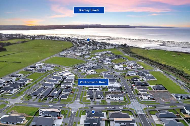 28 Korowhiti Road Clarks Beach_15
