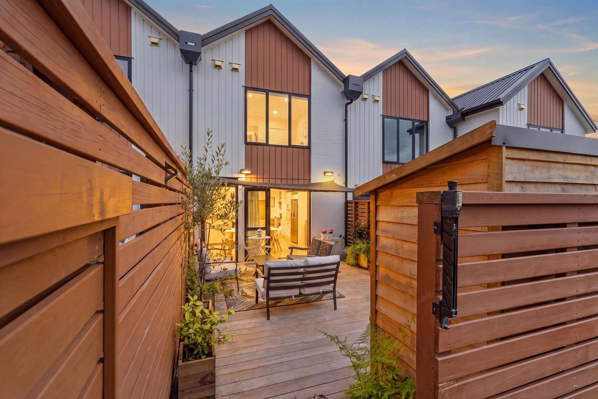 6 Orca Drive Stanmore Bay_0