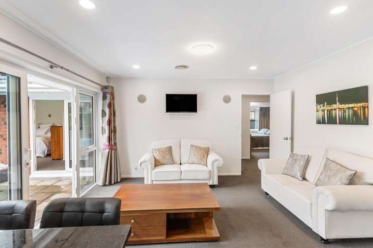 174 Prince Regent Drive Farm Cove_10