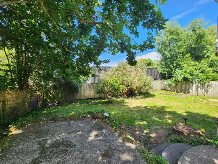 22 Parrs Cross Road 11401_15