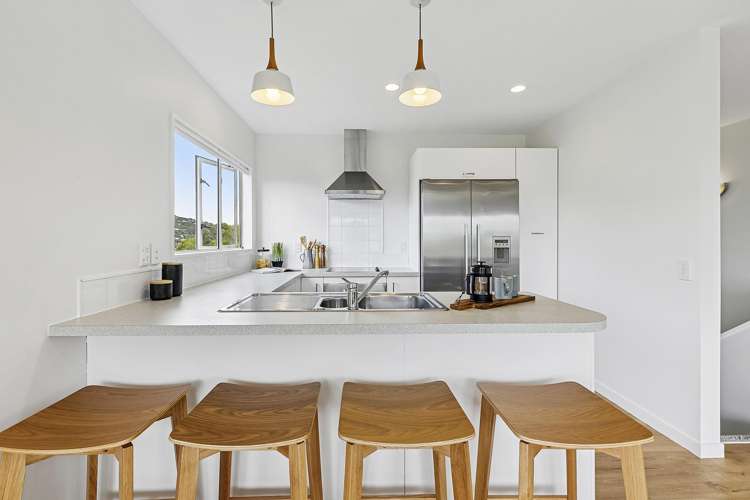 35 Chartwell Drive Crofton Downs_1