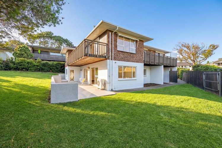 16 Andrea Place Sunnyhills_32