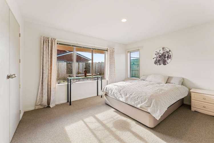 57 The Grove Red Beach_11