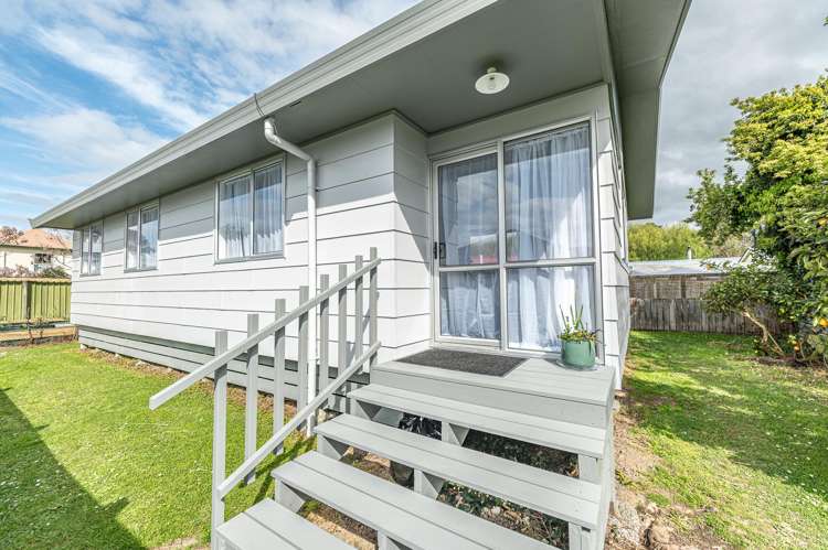 72A Wakefield Street Whanganui East_16