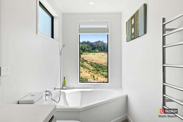 32 Tohora View Waihi Beach_9