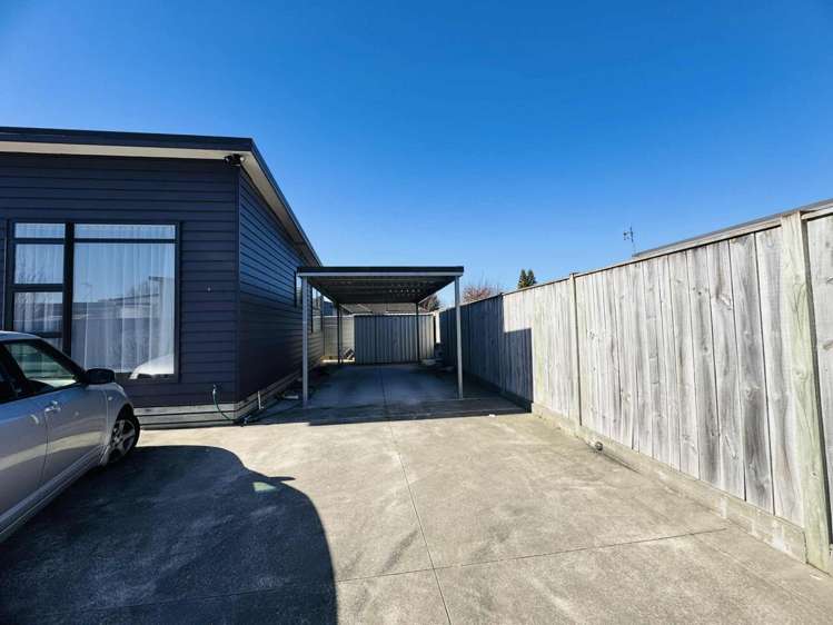  48 Exeter Crescent Takaro_14