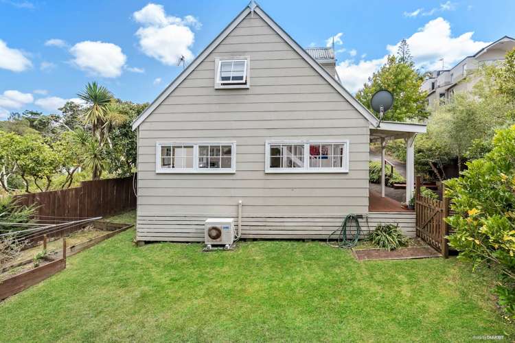 2/20 Hythe Terrace Mairangi Bay_13