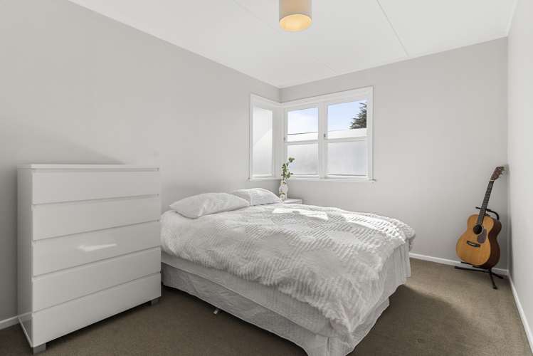 77 Fairclough Road Beach Haven_16