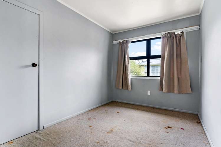 34 Williams Crescent Otara_7