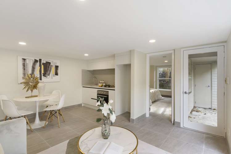 122 Beach Road Castor Bay_35