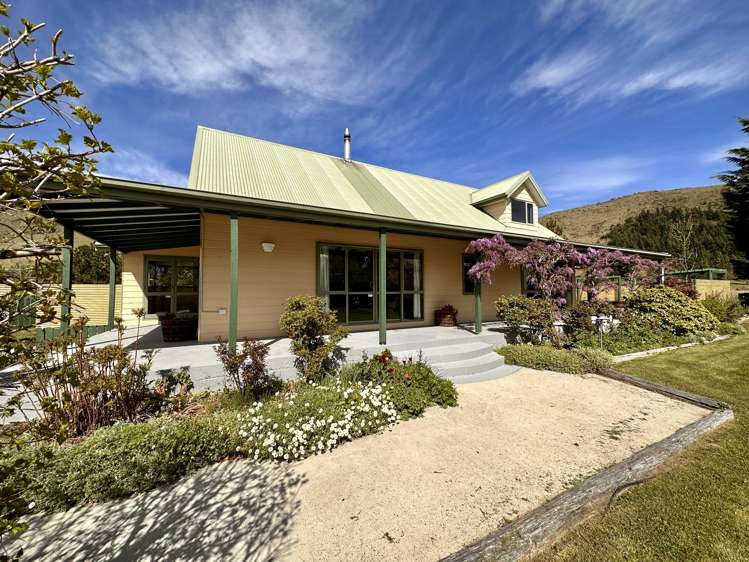 20 Ahuriri Drive Omarama_7