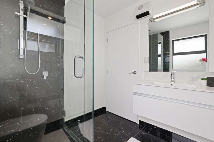 16 Azara Way Wigram_13