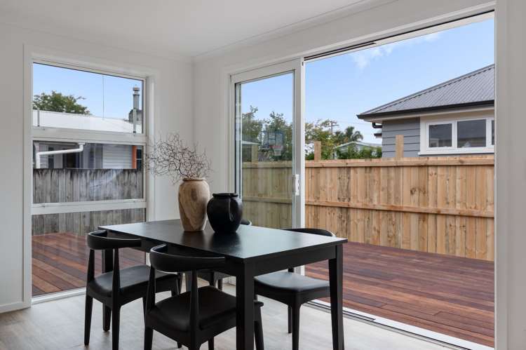 2/70 Thompson Street Leamington_3