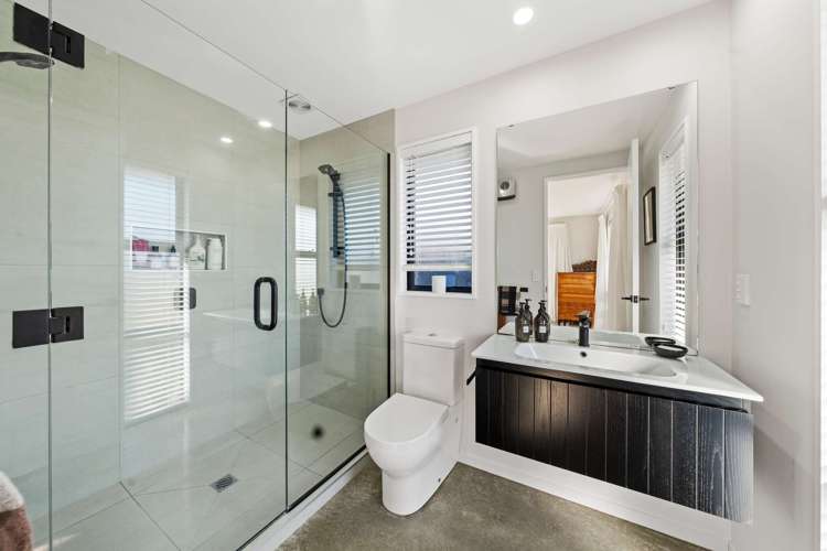 21 Leader Street Marshland_14