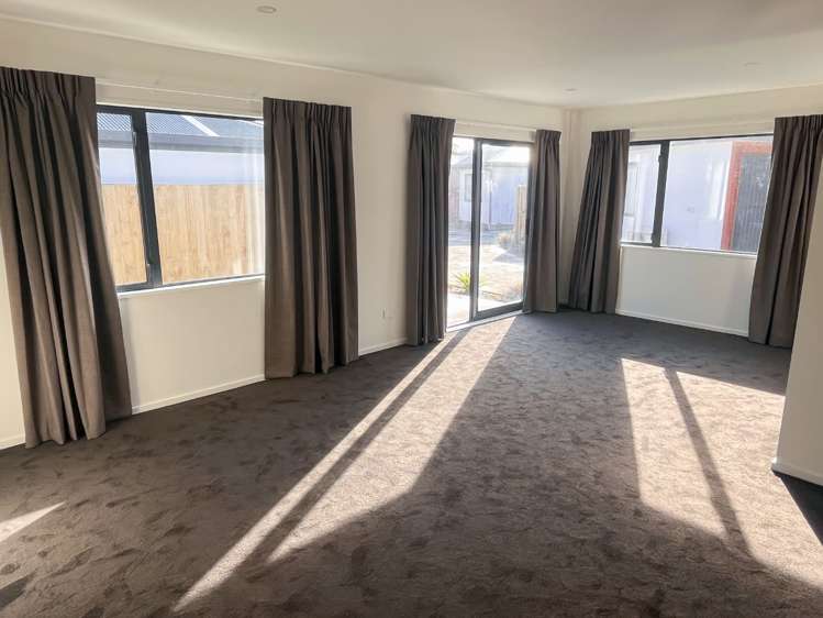 1/9 Raupo Street Bromley_5