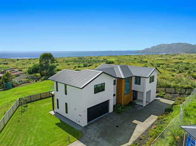 16 Piripai Rise Coastlands_3