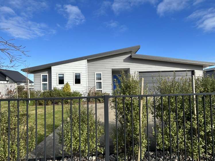 11 Racecourse Terrace Rise_0