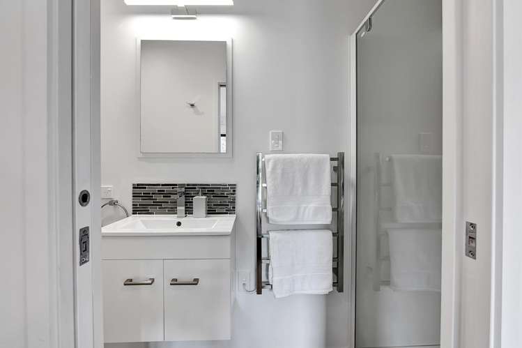11 Leatham Avenue Strandon_4