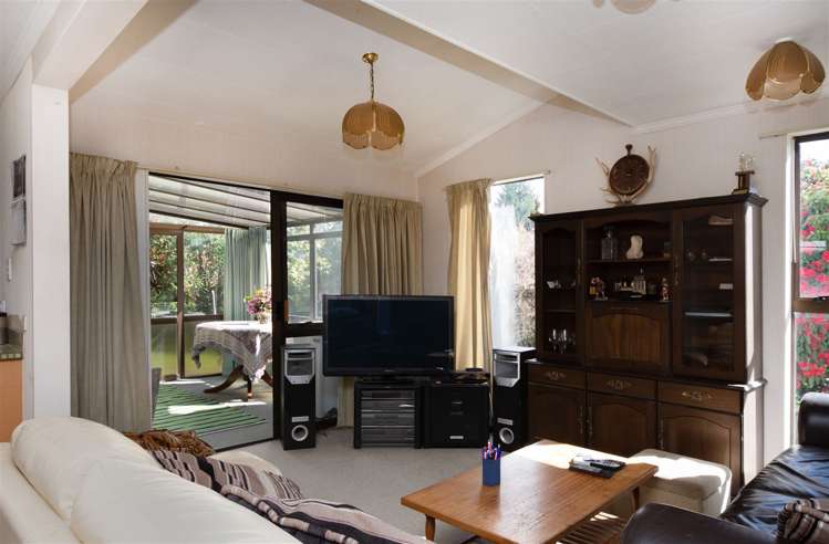 15 Uxbridge Street Renwick_1