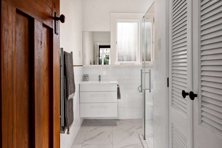 35 Cameron Street New Plymouth Central_18