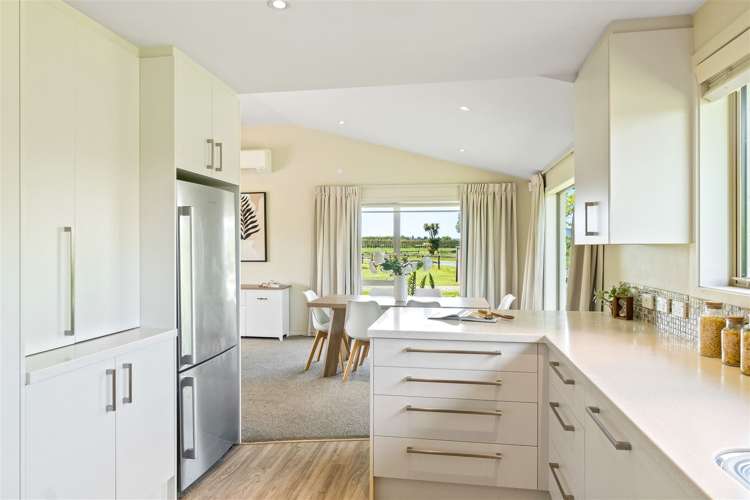 412 Birchs Road Lincoln_3