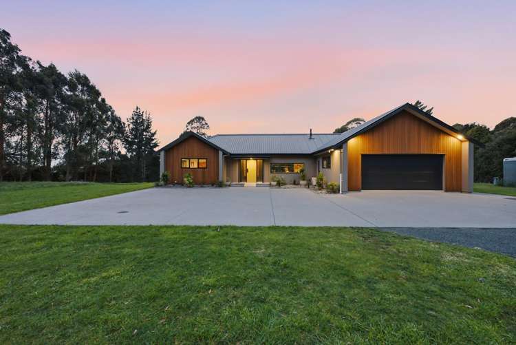296A Surrey Hill Road Oakura_24