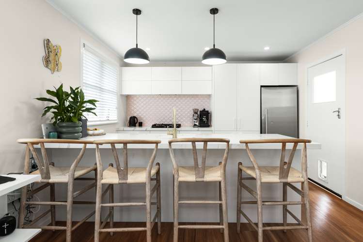 6 Corbett Place Onekawa_1