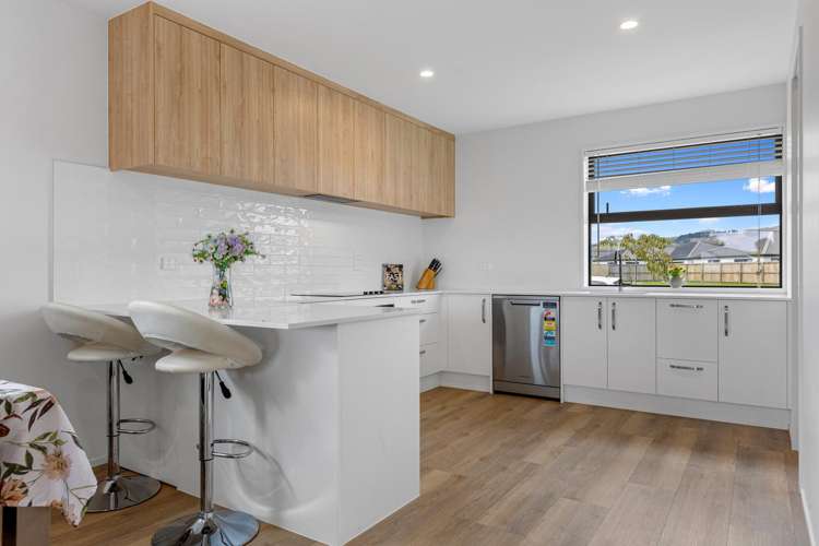 44 River stone Drive_5