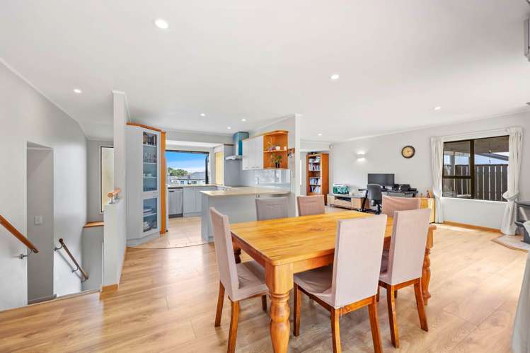 18 Janome Place Bucklands Beach_13