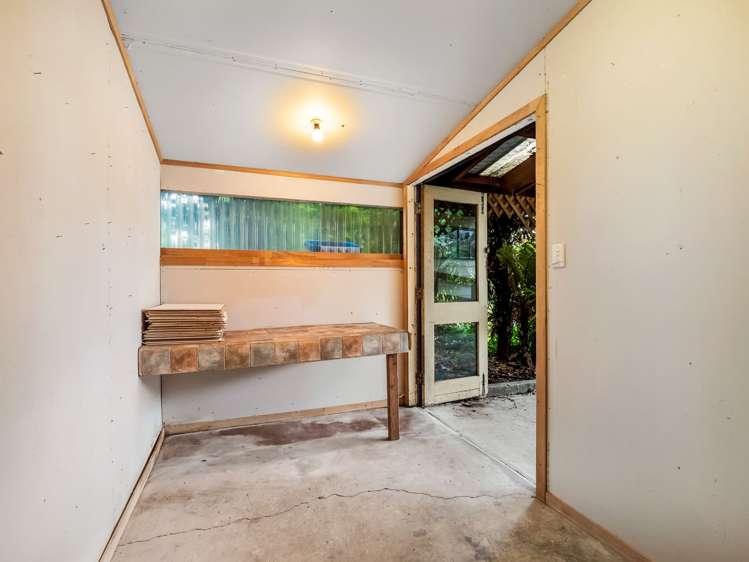 4 Bronte Place Owhata_21