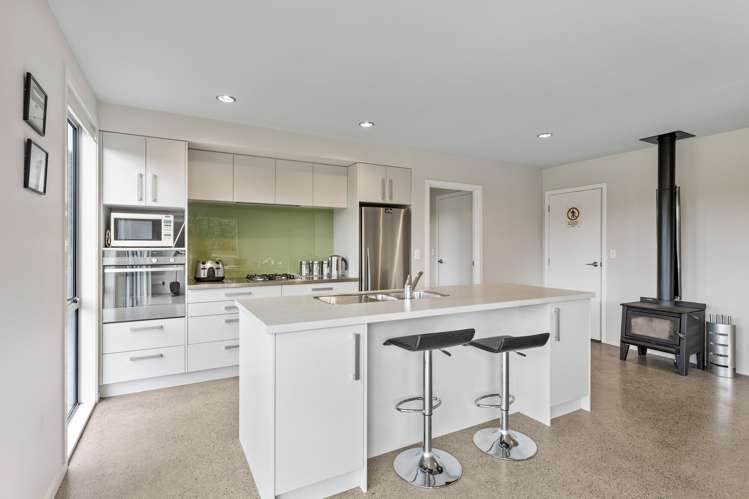 126 Riverbank Road Okoia_7