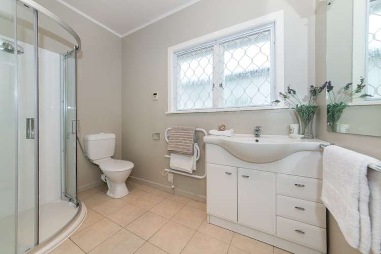 90 Bolton Street Blockhouse Bay_15