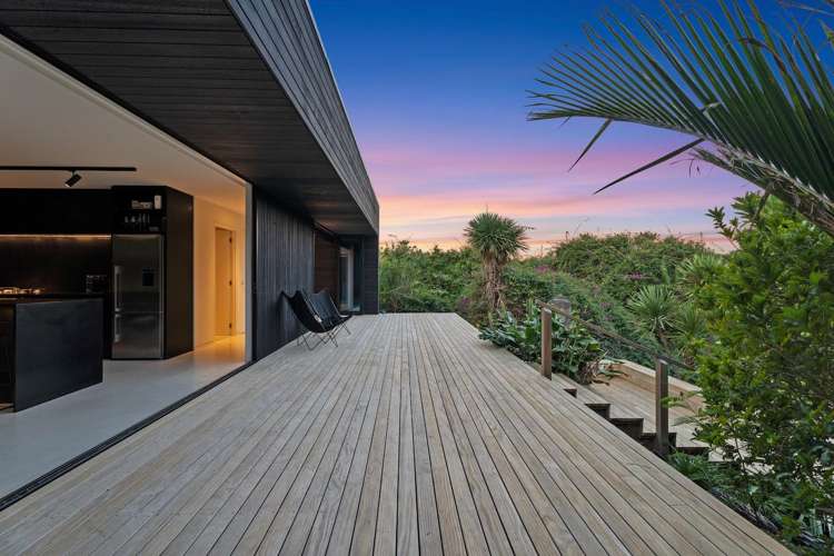 1 Huruhi Road Oneroa_18