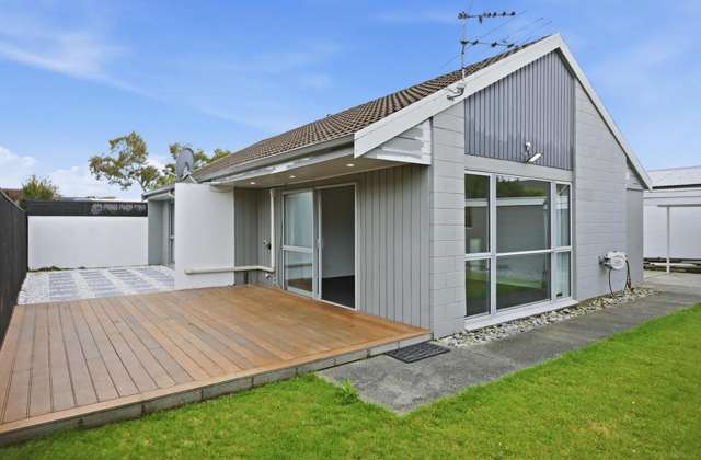 UNDER APPLICATION by Lime Real Estate