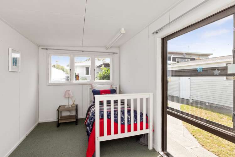 19 Shrimpton Road Haumoana_17