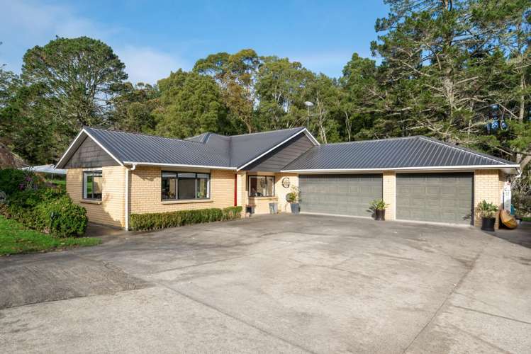 108 Paremoremo Road_5