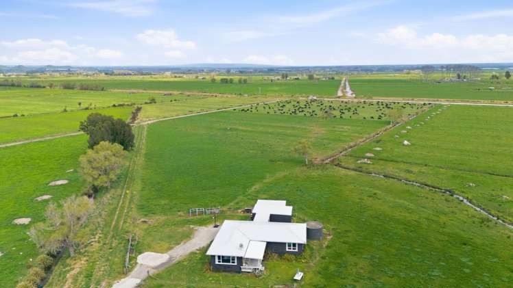 155 Cutwater Road Pukehina_25