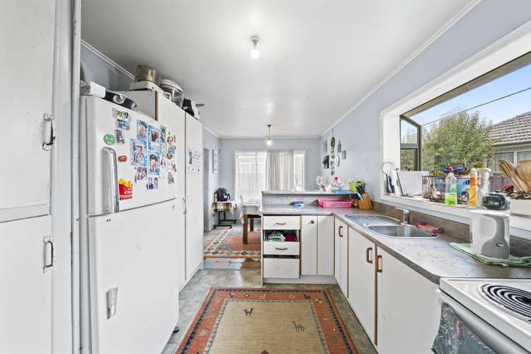 3 Clarkson Crescent Otara_7