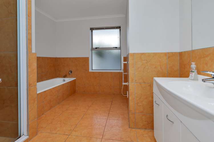 65 Pyle Road West One Tree Point_12