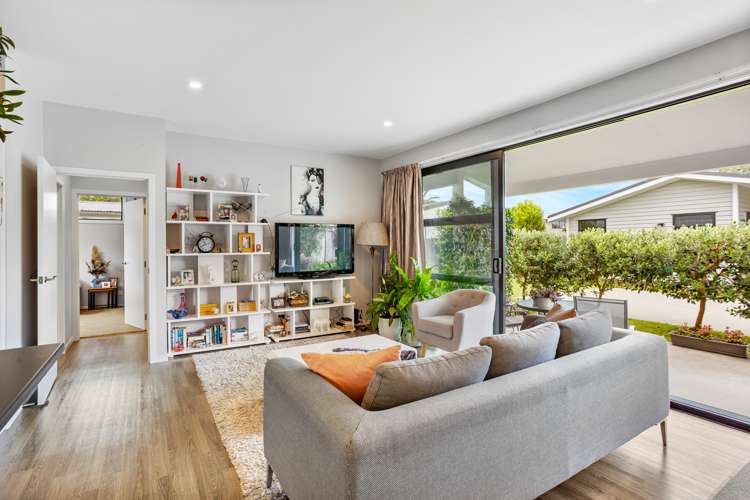 8 Bosun Place Te Atatu Peninsula_17