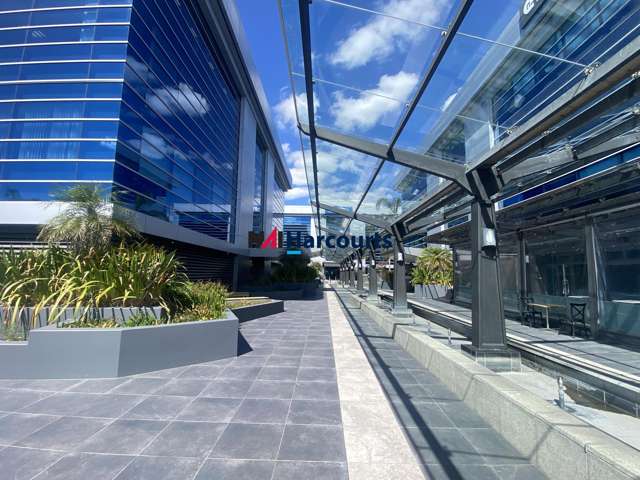 Premium Quality First Floor Office 583 sqm