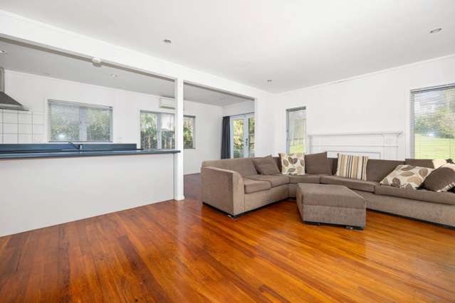 17 Vandeleur Avenue Birkdale_4