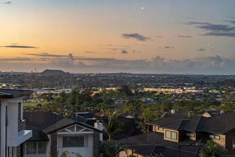 45 Armstrong Farm Drive East Tamaki Heights_40